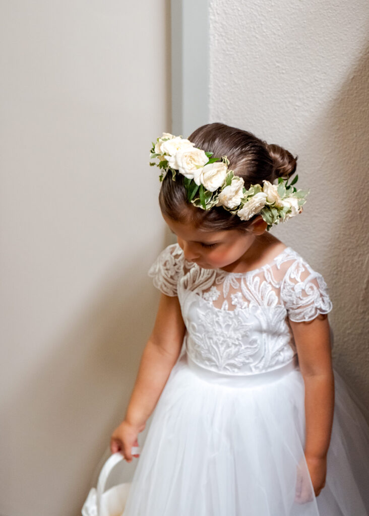 Editorial, modern bridal bouquet with white playa blanca and cloud garden roses and white peonies. Soft, romantic and timeless floral design for Atlanta wedding in Buckhead. Elegant, all-white wedding flowers in a luxury setting. Design by Rosemary & Finch Floral Design in Nashville, TN.
