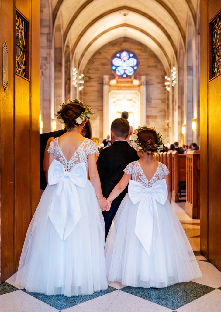 Editorial, modern bridal bouquet with white playa blanca and cloud garden roses and white peonies. Soft, romantic and timeless floral design for Atlanta wedding in Buckhead. Elegant, all-white wedding flowers in a luxury setting. Design by Rosemary & Finch Floral Design in Nashville, TN.