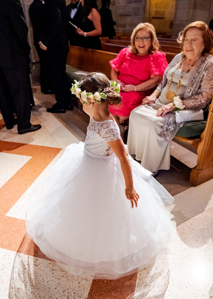 Editorial, modern bridal bouquet with white playa blanca and cloud garden roses and white peonies. Soft, romantic and timeless floral design for Atlanta wedding in Buckhead. Elegant, all-white wedding flowers in a luxury setting. Design by Rosemary & Finch Floral Design in Nashville, TN.